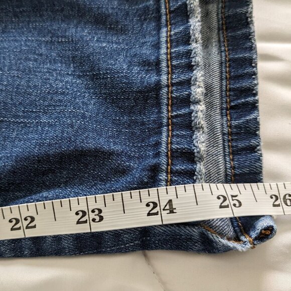 CELLO Sweet Escape Skinny Jeans High Rise Womens Size 7 Distressed High-Low Hem - Picture 15 of 16